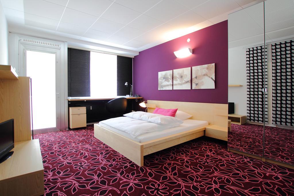 College Garden Hotel Bad Voeslau Phòng bức ảnh