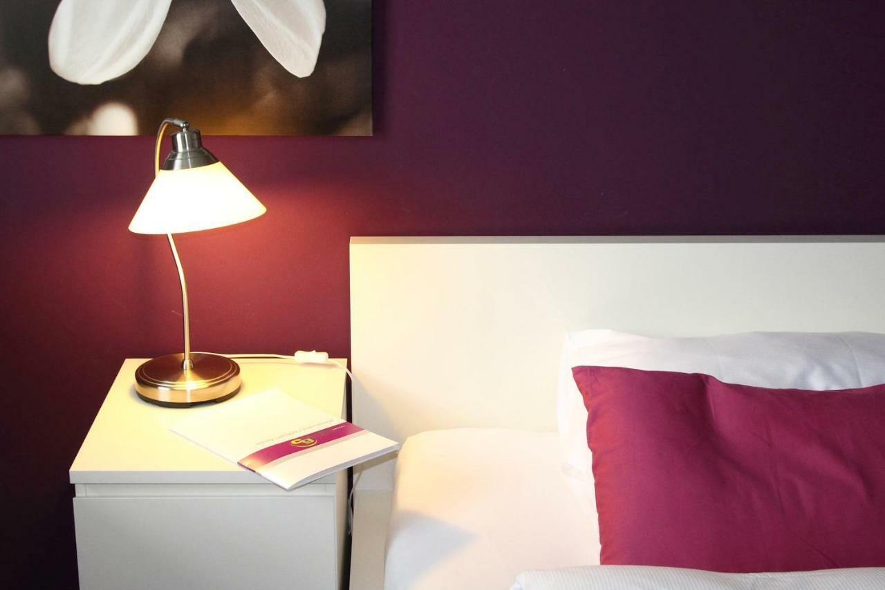College Garden Hotel Bad Voeslau Ngoại thất bức ảnh